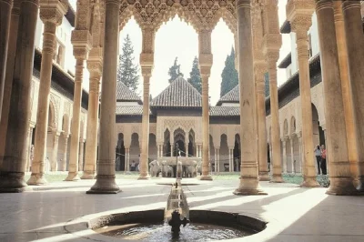 Lose yourself in granada’s alhambra, explore nasrid palaces, stroll albaicín & sacromonte with a small group. includes skip-the-line entry & expert guide.