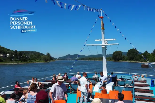 Rheinfahrt von Bonn nach Linz: Sehenswürdigkeiten vom Wasser aus