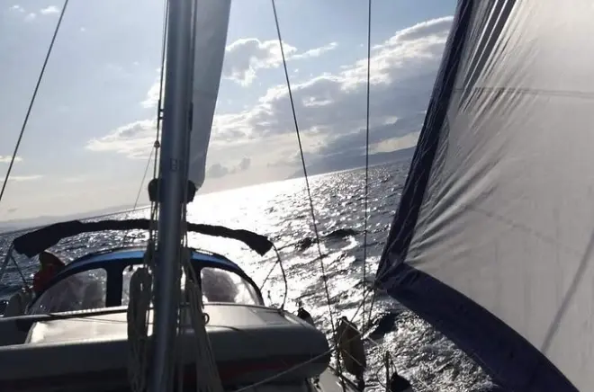 Navegación en Dalmacia: Toma el timón de un Bavaria Cruiser de 12 m