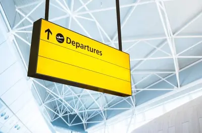 Privater Transfer von Hangzhou zum Flughafen Shanghai Pudong