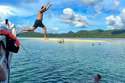 Kajakfahren durch Mangroven und Sandbänke in El Nido mit Mittagessen