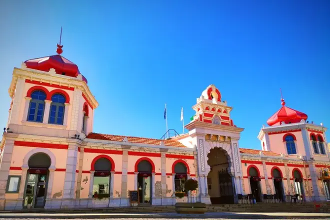 Loule and Estoi Palace tour: Private Algarve history guide