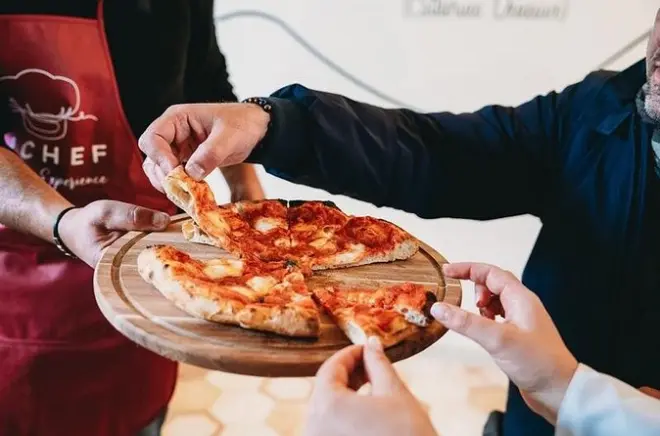 Pizza and Tiramisu Class in Chianti: Make Two Italian Classics
