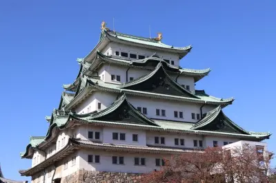 Tour privato a Nagoya con guida autorizzata: Shibori e castello