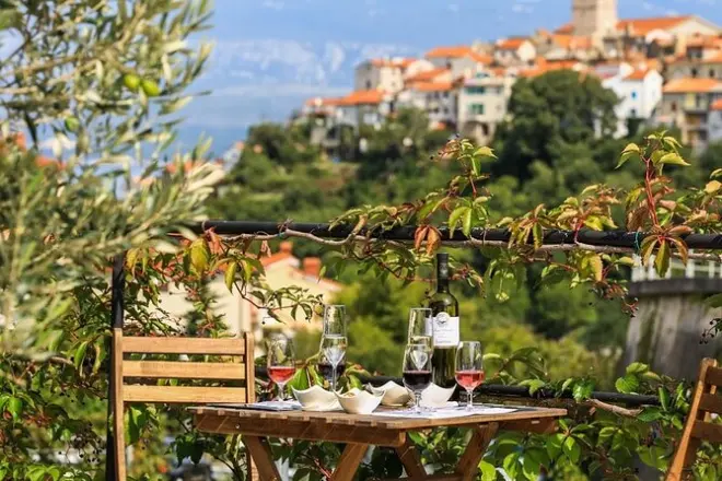 Degustazione vini a Krk: 7 vini locali con abbinamento cibo