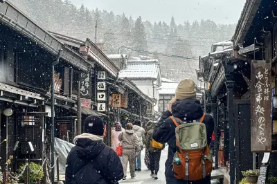 Hida Takayama & Shirakawago Tour: Erlebnis mit Strohdächern