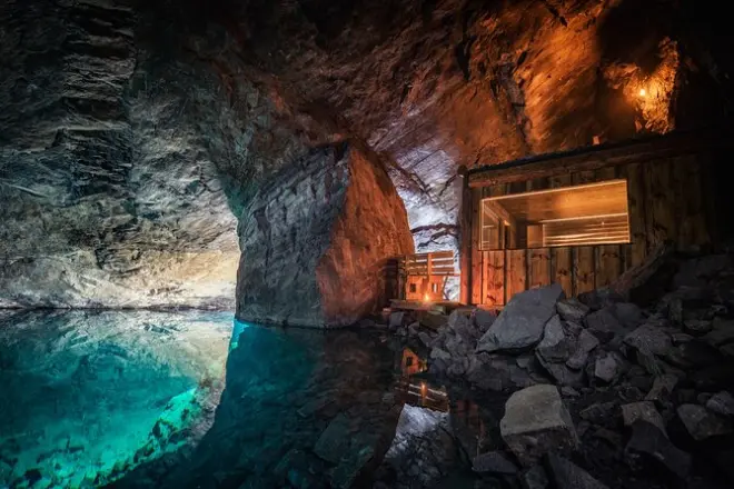 Sauna Ritual Lady of the Mine Experience: Underground Heat & Cold