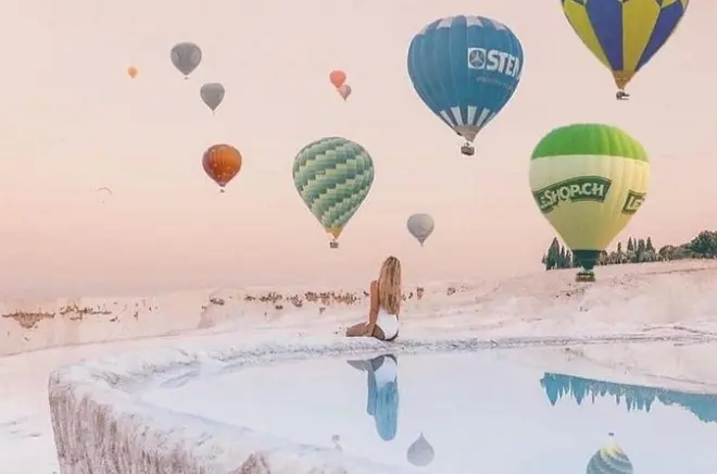 Vol en montgolfière à Pamukkale : Voir les travertins d’en haut