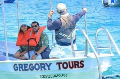 Feel the sea breeze on a cabo boat tour to el arco, spot pelicans at pelican rock, and relax on lover’s beach. includes life jacket and optional beach drop.