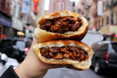 Start hungry and wander nyc’s chinatown & little italy with a local guide. taste dumplings, pork buns, ravioli, pizza and dessert—includes lunch and bottled water.
