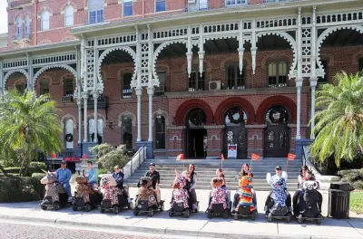 Balade originale de 2h sur le Riverwalk de Tampa en Rydable