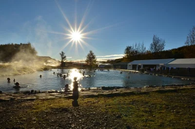 Feel the steam at the secret lagoon, watch strokkur erupt, and walk thingvellir’s rift on this golden circle day trip from reykjavik, with small group pickup included.