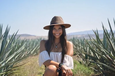 Jalisco erleben: premium-tequila mit maestro verkosten, boutique-destillerien entdecken, frühstück genießen und live-mariachi erleben – inklusive luxus-suv-abholung.