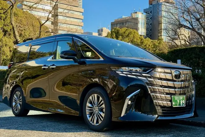 Trasferimento privato da Narita a Tokyo con auto di lusso