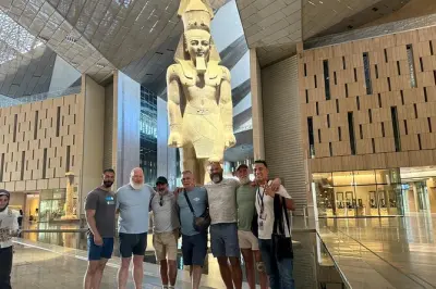 Giza & Grand Museum Privatführung ab Alexandria mit Ägyptologen