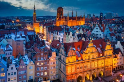 Hear the bells of st. mary’s church, walk long street, and learn wwii stories on a gdańsk walking tour with a local guide—includes reservation and guide payment.