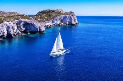 Snorkeling in Rhodes: Private Yacht with Lunch & Champagne