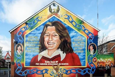 Walk both sides of belfast’s peace wall, hear ex-prisoners’ stories, and see iconic murals on this political tour. includes two guides and wheelchair access.