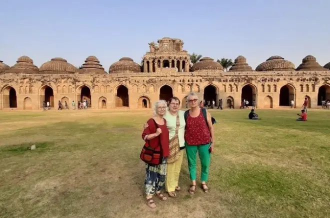 Hampi visite privée : Temple Vijaya Vittala et char de pierre