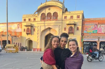 Jump into jaipur’s vibrant life with a guided city tour, hands-on block printing, and tea break facing hawa mahal. includes private pickup and local guide.