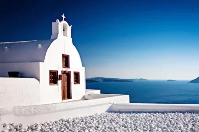Let a local driver show you santorini’s volcanic beaches, ancient akrotiri, and hilltop villages. includes private transport, hotel or port pickup, and flexible schedule.