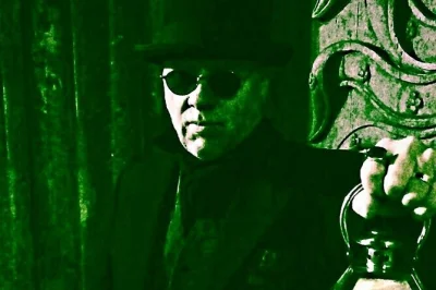 Descubre las calles embrujadas de bath en un tour guiado, participa en experimentos paranormales en vivo y escucha historias escalofriantes en los baños romanos y el royal victoria park.