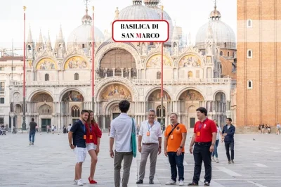 Entra nel palazzo ducale di venezia, attraversa il ponte dei sospiri e ammira i mosaici della basilica di san marco con una guida locale—biglietti salta fila inclusi e opzione per il campanile.
