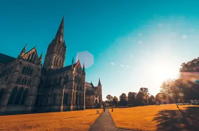Salisbury autoguiado: Búsqueda del tesoro y juego de preguntas