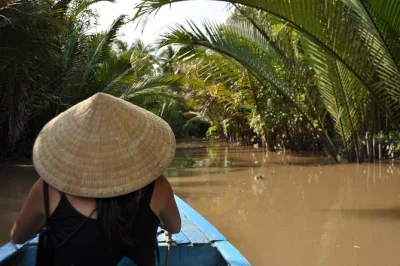 Delta du mékong, villages de ben tre, balade en sampan, déjeuner au bord de l’eau, visite privée avec transport depuis saigon inclus.