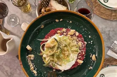 Tour privado gastronômico em Milão com 7 degustações: Navigli