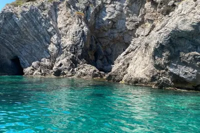 Snorkeling Kalamota Island: Blue Cave, Green Cave & Sunj Beach