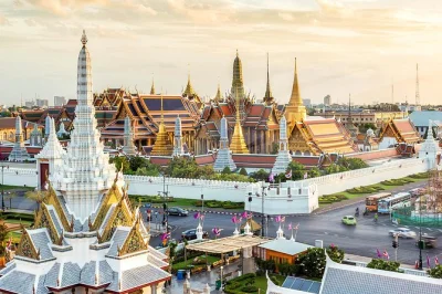 Step inside bangkok’s grand palace, wat pho & wat arun in one half-day tour with river crossing, hotel pickup & a local guide—see the emerald buddha up close.