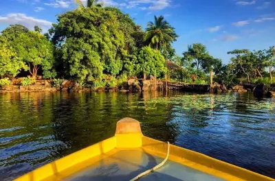 Kayak à l’île Zopango : Journée privée avec déjeuner et baignade