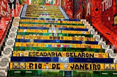 Wander rio’s historic center with a local guide, see the selarón steps, lapa, and the theatro municipal. includes optional museum stop and flexible lunch break.
