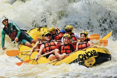 Feel the rush on brotas’ jacaré pepira river, paddle rapids with expert guides, enjoy a hot drink after, and relax with private transportation included.