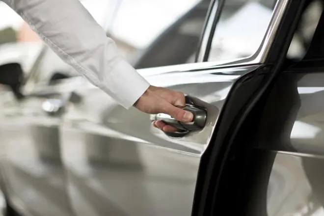 Surabaya Airport Transfer: Private SUV with Driver