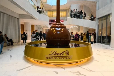 Step inside zurich’s lindt home of chocolate with flexible entry, guaranteed admission, and all-day access. enjoy tastings, audio guide, and easy booking.
