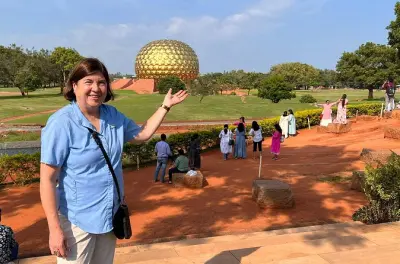 Pondicherry y Auroville en un día desde Chennai con guía privado