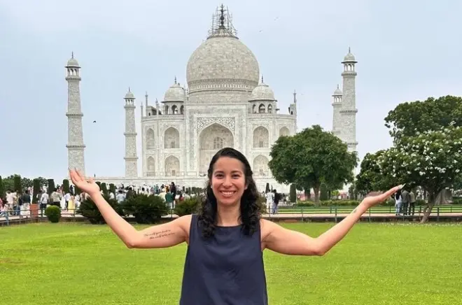 Taj Mahal depuis Kolkata avec vol, fort d'Agra et déjeuner inclus