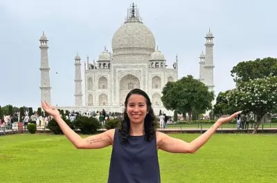 Taj Mahal depuis Kolkata avec vol, fort d'Agra et déjeuner inclus