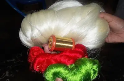Mysore Silk tour from Bangalore: Weaving factory & palace