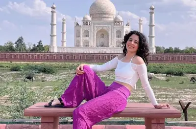 Sunrise Taj Mahal Private Tour from Delhi: Skip the Line