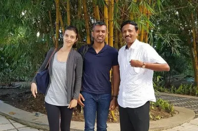 2-Day Private Car Hire with Driver-Guide in Colombo