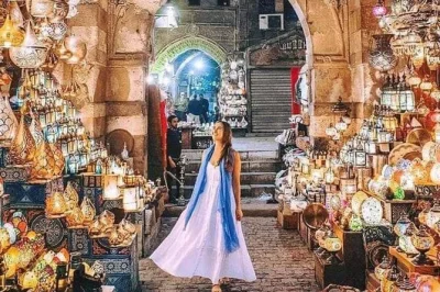 Scopri il cuore del cairo con un tour guidato al museo egizio, alla cittadella e al vivace mercato di khan el-khalili. include pickup in hotel, ingressi e pranzo opzionale.