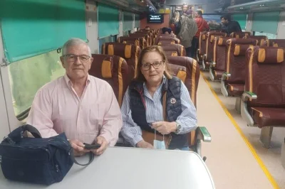 Agra entdecken ohne stau – mit dem gatiman express von delhi direkt zum taj mahal, agra fort und baby taj. inkl. guide, hoteltransfer und 5-sterne-buffet.