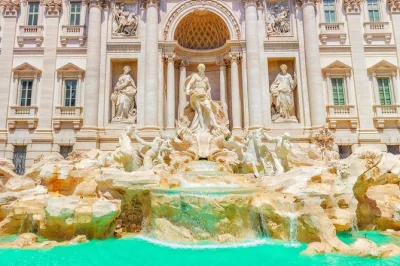 Pedale de e-bike pelos locais icônicos de filmagem de roma em a grande beleza. explore piazza navona, via veneto, termas de caracalla e muito mais. reserve já!