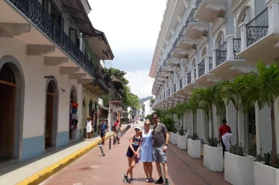 Step into panama’s history with a private tour of the canal, stroll casco viejo’s streets, and catch city views from the old fort—includes flexible pickup.