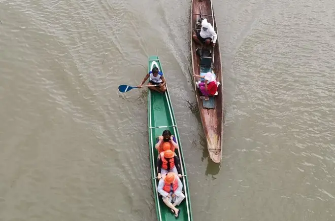 Pagsanjan-Wasserfälle und Bambusfahrräder in Tagaytay ab Manila
