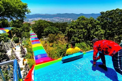 Feel the thrill of el salvador’s rainbow slide, hike to devil’s door, and explore san salvador’s vibrant center—hotel pickup and local guide included.