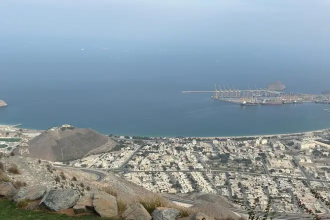 Fujairah et Khorfakkan : Mosquée et enclave montagneuse